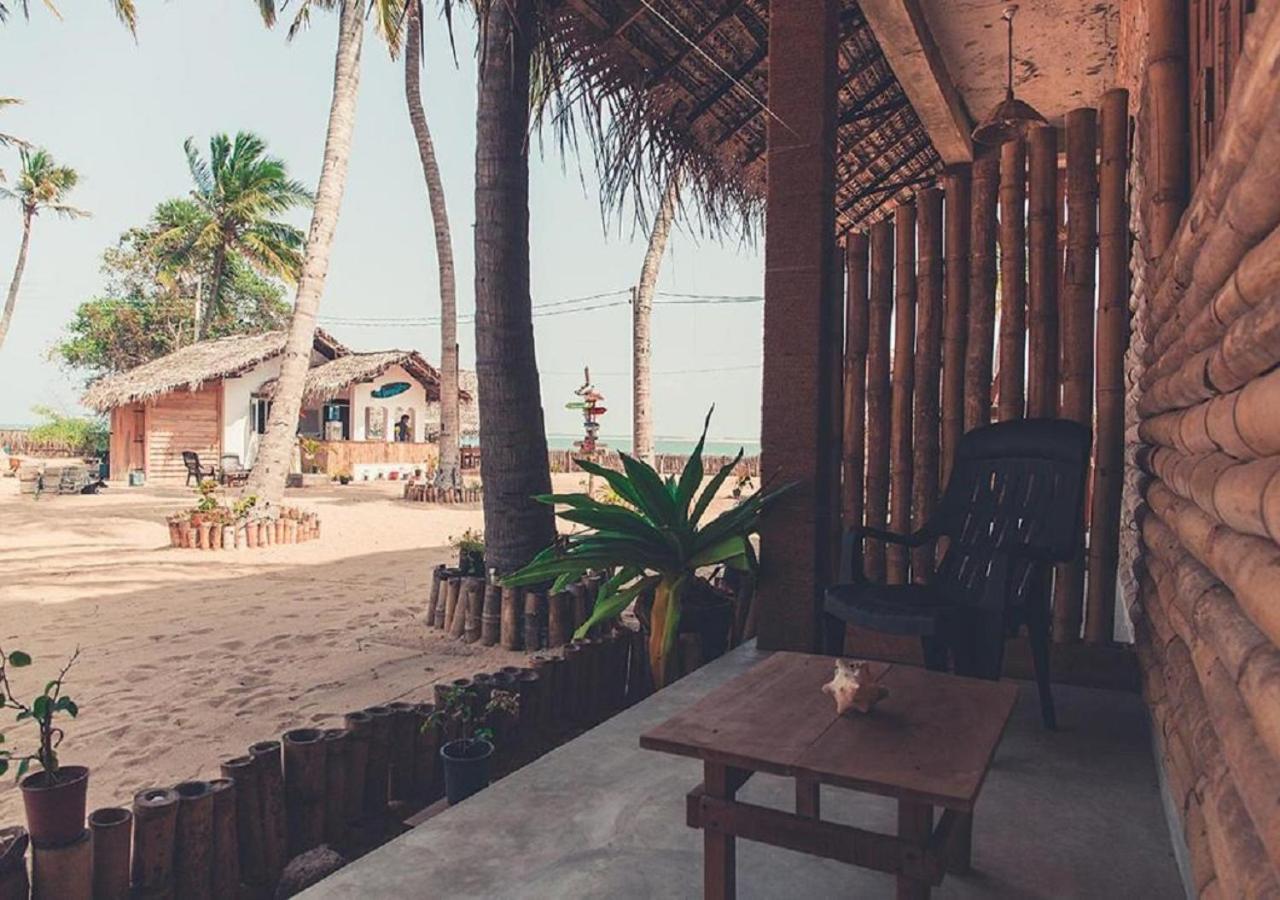 Surfpoint Sri Lanka Kite Village คัลพิทิยา ภายนอก รูปภาพ