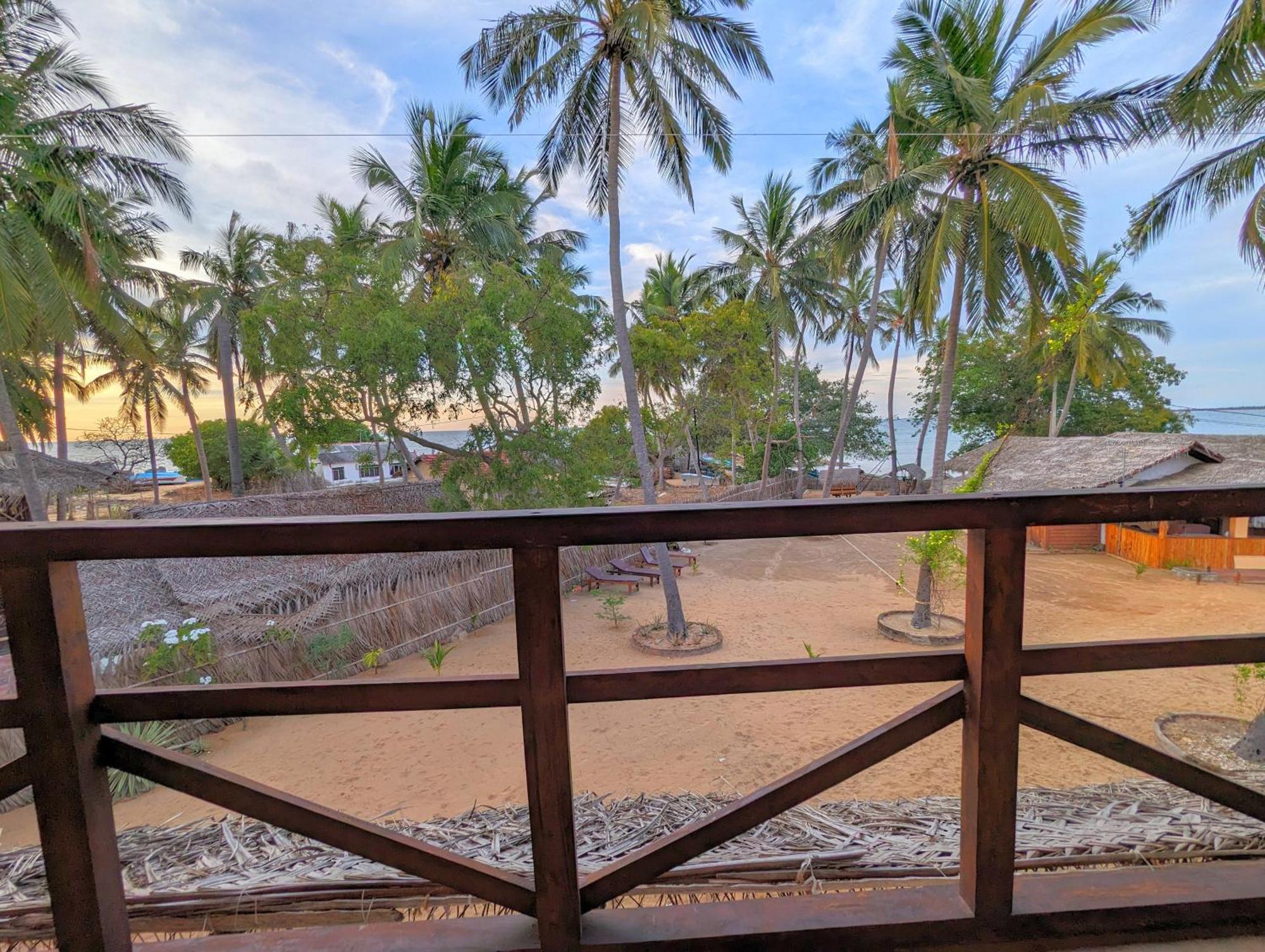 Surfpoint Sri Lanka Kite Village คัลพิทิยา ภายนอก รูปภาพ