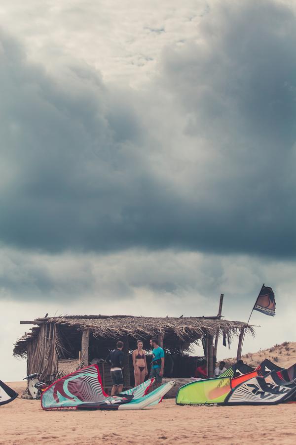 Surfpoint Sri Lanka Kite Village คัลพิทิยา ภายนอก รูปภาพ
