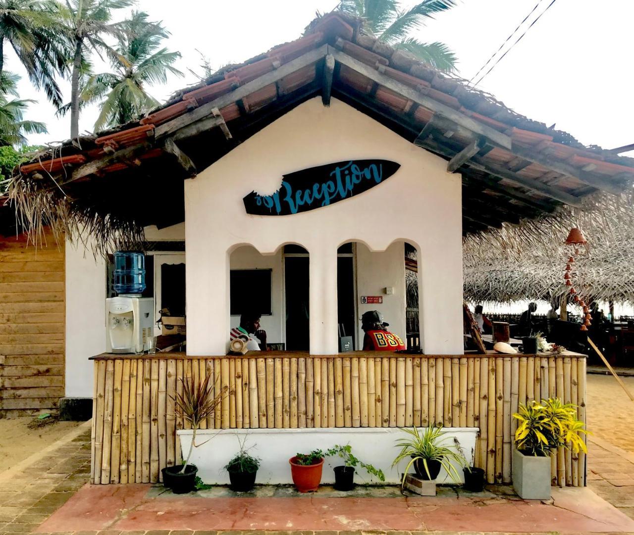 Surfpoint Sri Lanka Kite Village คัลพิทิยา ภายนอก รูปภาพ